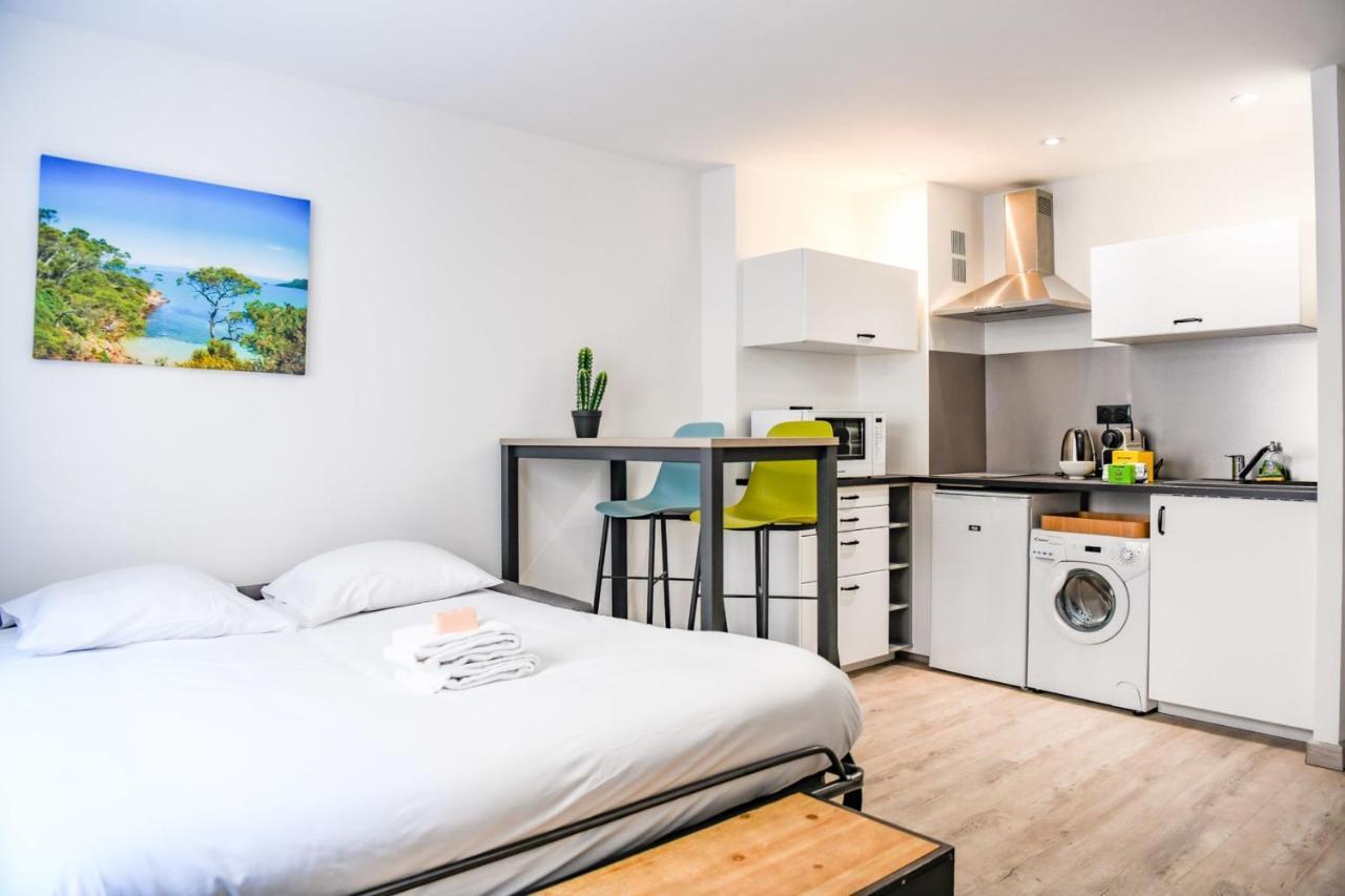 Studio Sur Le Vieux-Port Ideal Pour 2 Personnes Apartamento Marselha Exterior foto